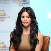 Kim Kardashian visits the Poseidon room in the Atlantis Palms hotel | Picture 101574